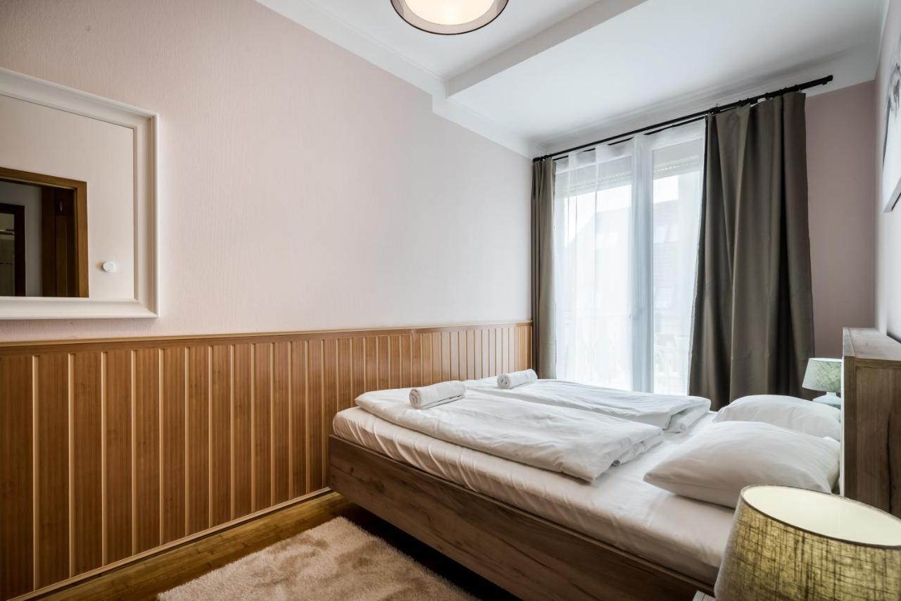 Bpr Timber Loft Home With Balcony ブダペスト エクステリア 写真